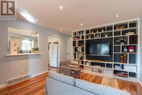 39 Brunswick Avenue, London, ON - Indoor