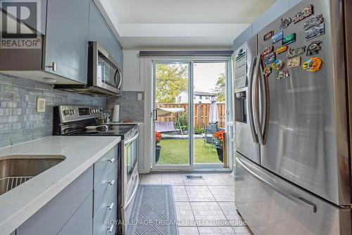 34 - 500 Osgoode Drive S, London, ON - Indoor Photo Showing Kitchen