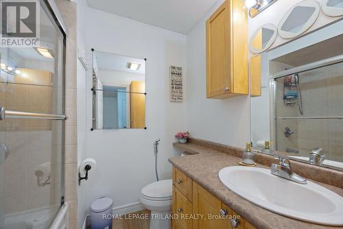 34 - 500 Osgoode Drive S, London, ON - Indoor Photo Showing Bathroom