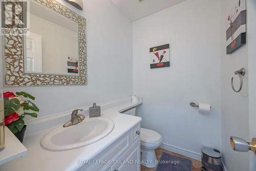 34 - 500 Osgoode Drive S, London, ON - Indoor Photo Showing Bathroom