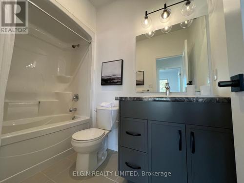 130 Graydon Drive, South-West Oxford (Mount Elgin), ON - Indoor Photo Showing Bathroom