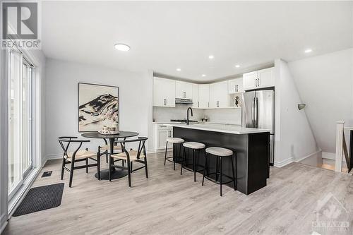 310 Ventanna Street, Ottawa, ON - Indoor Photo Showing Kitchen With Upgraded Kitchen