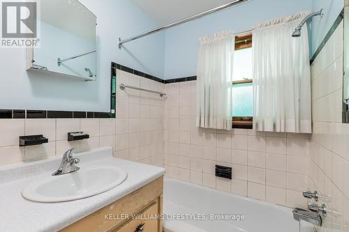 290 Maurice Street, London, ON - Indoor Photo Showing Bathroom