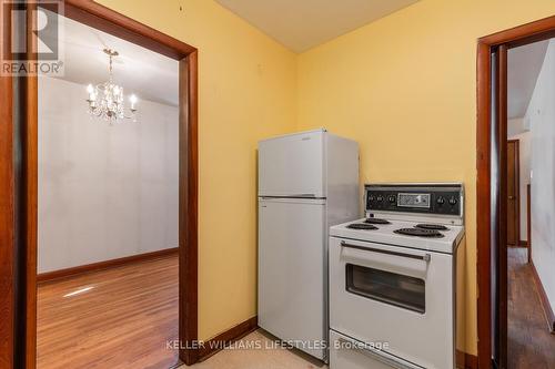 290 Maurice Street, London, ON - Indoor Photo Showing Kitchen