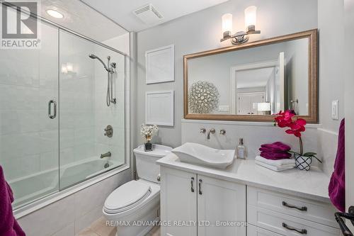 39 - 1515 Shore Road, London, ON - Indoor Photo Showing Bathroom