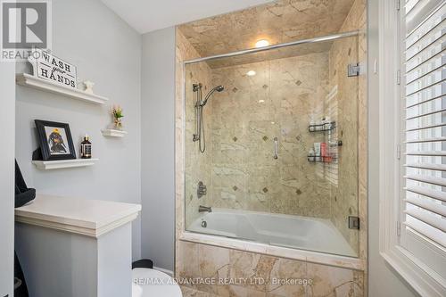 39 - 1515 Shore Road, London, ON - Indoor Photo Showing Bathroom