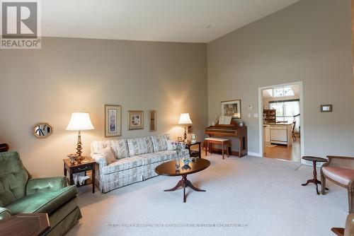 18 - 499 Teeple Terrace, London, ON - Indoor Photo Showing Living Room