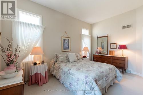 18 - 499 Teeple Terrace, London, ON - Indoor Photo Showing Bedroom