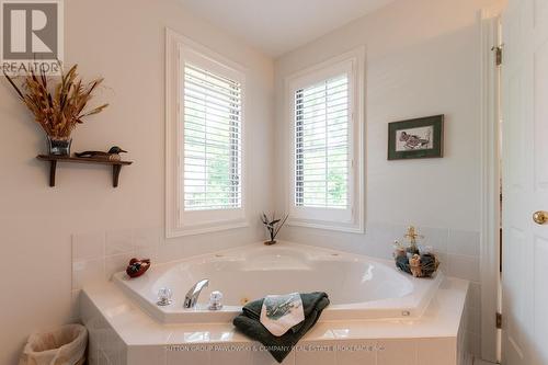 18 - 499 Teeple Terrace, London, ON - Indoor Photo Showing Bathroom