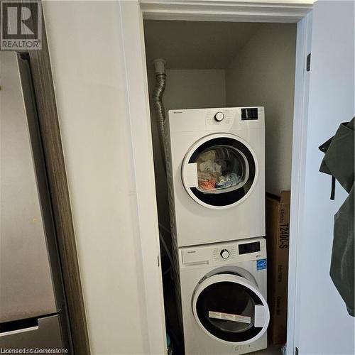 5 Wellington Street S Unit# 703, Kitchener, ON - Indoor Photo Showing Laundry Room