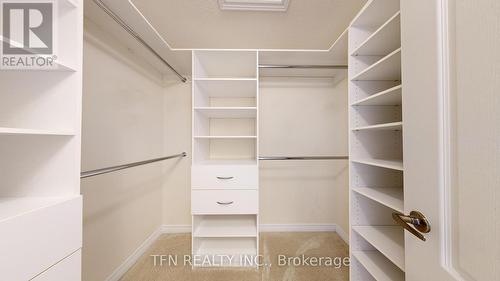 21 Wolf Creek Crescent, Vaughan, ON - Indoor With Storage