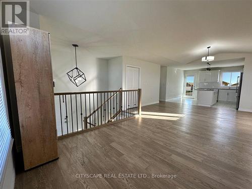 1057 Aspen Ridge Crescent, Lakeshore, ON - Indoor Photo Showing Other Room