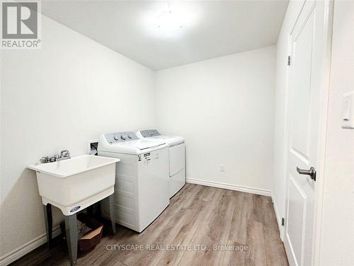 1057 Aspen Ridge Crescent, Lakeshore, ON - Indoor Photo Showing Laundry Room