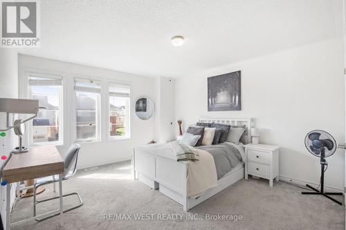 133 Mcfarlane Crescent, Centre Wellington, ON - Indoor Photo Showing Bedroom