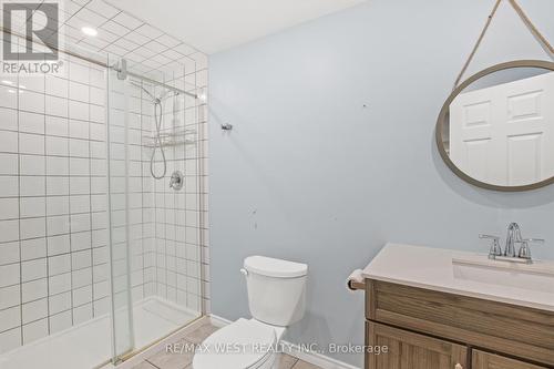 133 Mcfarlane Crescent, Centre Wellington, ON - Indoor Photo Showing Bathroom