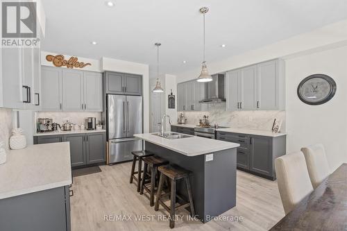 133 Mcfarlane Crescent, Centre Wellington, ON - Indoor Photo Showing Kitchen With Stainless Steel Kitchen With Upgraded Kitchen