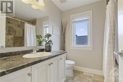 33 Borland Drive, Carleton Place, ON - Indoor Photo Showing Bathroom