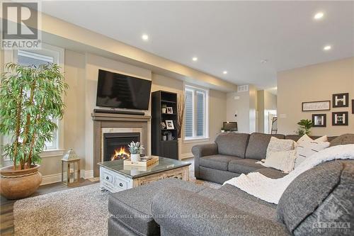 33 Borland Drive, Carleton Place, ON - Indoor Photo Showing Living Room With Fireplace