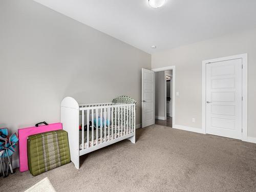 2765 Beachmount Cres, Kamloops, BC - Indoor Photo Showing Bedroom