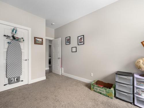 2765 Beachmount Cres, Kamloops, BC - Indoor