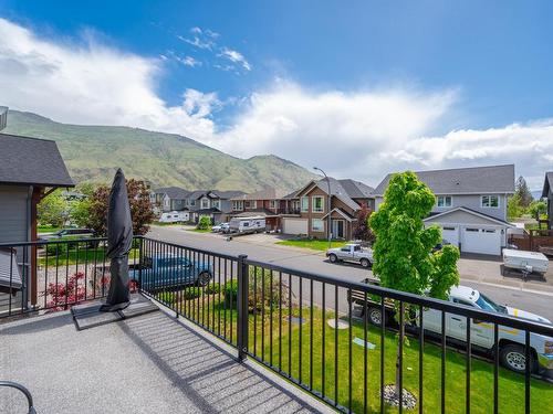 2765 Beachmount Cres, Kamloops, BC - Outdoor