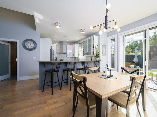 1314 Rockcress Drive, Kamloops, BC - Indoor Photo Showing Dining Room