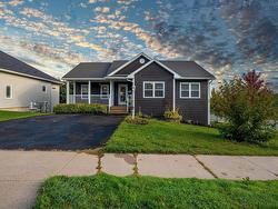 98 Windwood Drive  Middle Sackville, NS B4E 3A2