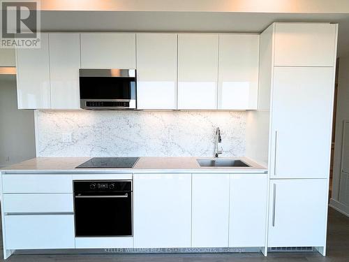 3402 - 8 Cumberland Street, Toronto, ON - Indoor Photo Showing Kitchen