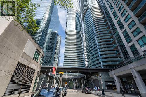 501 - 12 York Street, Toronto, ON - Outdoor With Facade