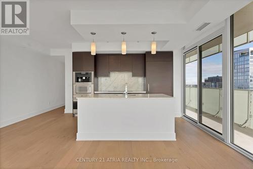 3002 - 200 Bloor Street W, Toronto, ON - Indoor Photo Showing Kitchen