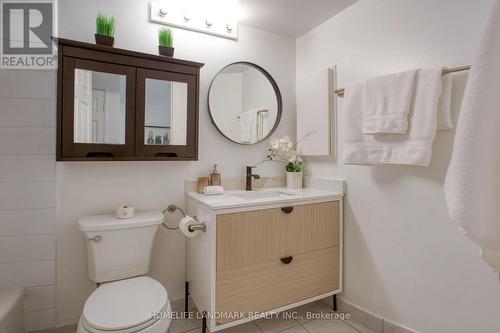 306 - 24 Wellesley Street W, Toronto, ON - Indoor Photo Showing Bathroom