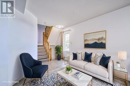 135 Homestead Road, Toronto, ON - Indoor Photo Showing Living Room