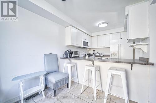 135 Homestead Road, Toronto, ON - Indoor Photo Showing Kitchen