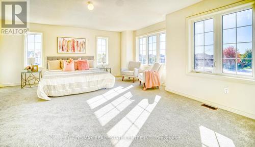 1184 Drinkle Crescent, Oshawa, ON - Indoor Photo Showing Bedroom