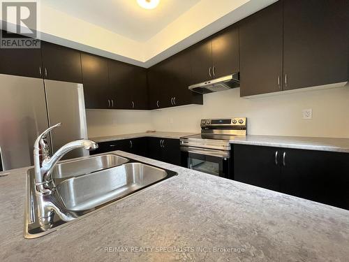 80 - 620 Colborne Street W, Brantford, ON - Indoor Photo Showing Kitchen With Double Sink