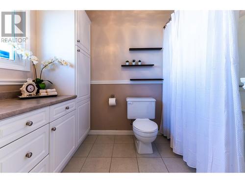 149 111 S Tabor Boulevard, Prince George, BC - Indoor Photo Showing Bathroom