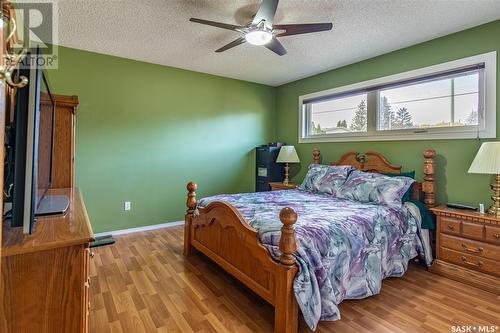 1164 Hochelaga Street W, Moose Jaw, SK - Indoor Photo Showing Bedroom