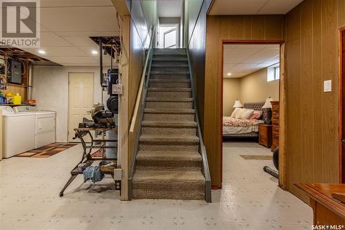 1164 Hochelaga Street W, Moose Jaw, SK - Indoor Photo Showing Laundry Room