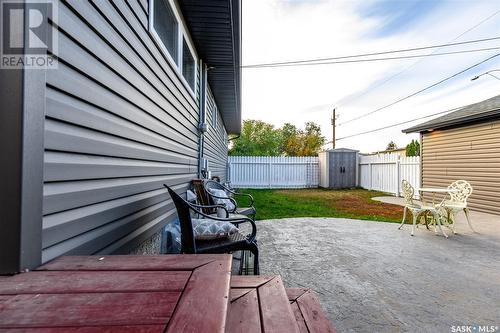 1164 Hochelaga Street W, Moose Jaw, SK - Outdoor With Exterior