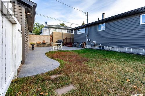 1164 Hochelaga Street W, Moose Jaw, SK - Outdoor