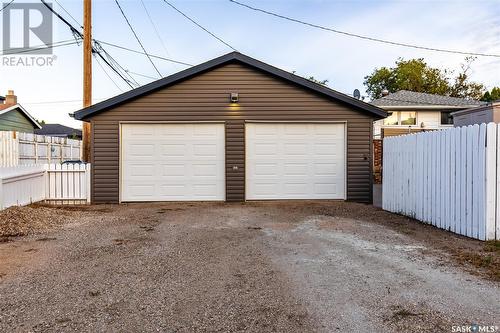 1164 Hochelaga Street W, Moose Jaw, SK - Outdoor With Exterior