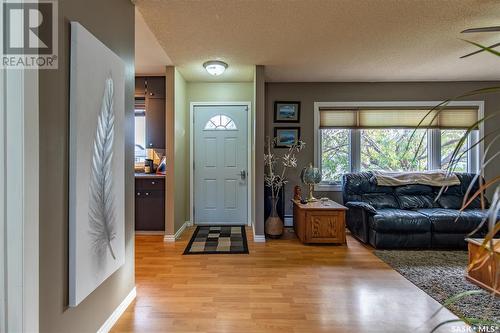 1164 Hochelaga Street W, Moose Jaw, SK - Indoor Photo Showing Living Room