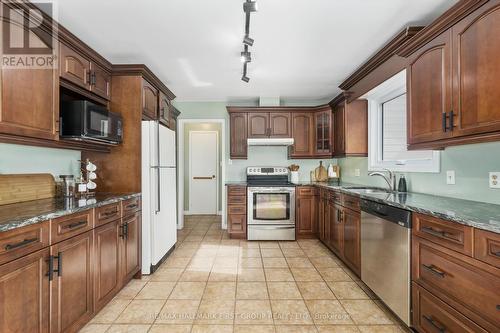 401 Lakeshore Drive, Cobourg, ON - Indoor Photo Showing Kitchen