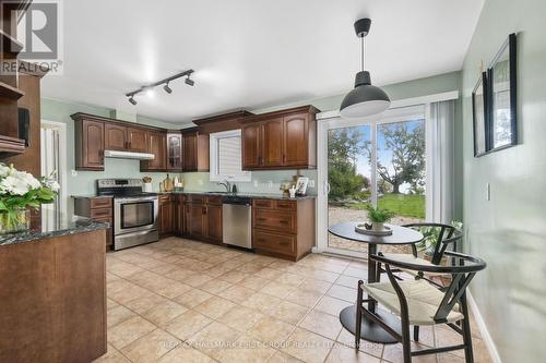 401 Lakeshore Drive, Cobourg, ON - Indoor Photo Showing Kitchen