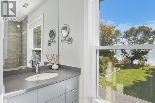 401 Lakeshore Drive, Cobourg, ON - Indoor Photo Showing Bathroom