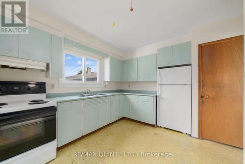 8 Edgehill Road, Belleville, ON - Indoor Photo Showing Kitchen With Double Sink