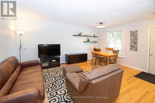 46 Piers Crescent, London, ON - Indoor Photo Showing Living Room