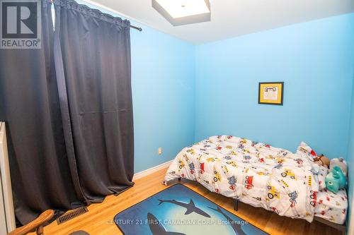 46 Piers Crescent, London, ON - Indoor Photo Showing Bedroom