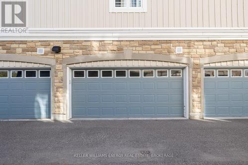 2 - 325 Lakebreeze Drive, Clarington (Newcastle), ON - Outdoor