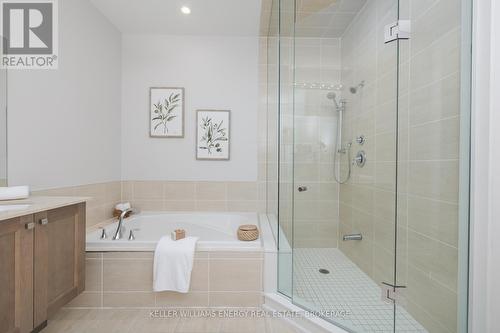 2 - 325 Lakebreeze Drive, Clarington (Newcastle), ON - Indoor Photo Showing Bathroom